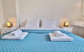Bungalow White Apartments